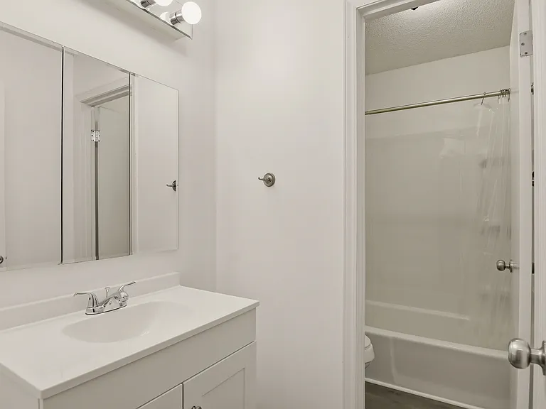 207 Leland Dr — Photo 17