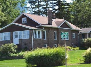 3153 Mayfield Rd, Silver Lake, OH 44224