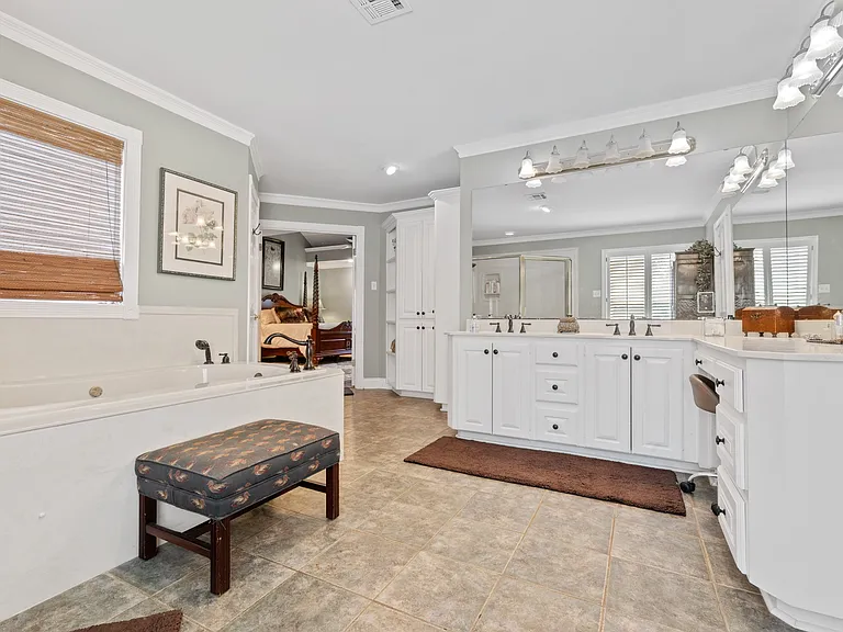 1026 S Morgan Ave — Photo 15