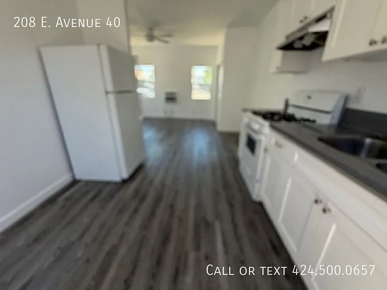 208 E Avenue 40 — Photo 7