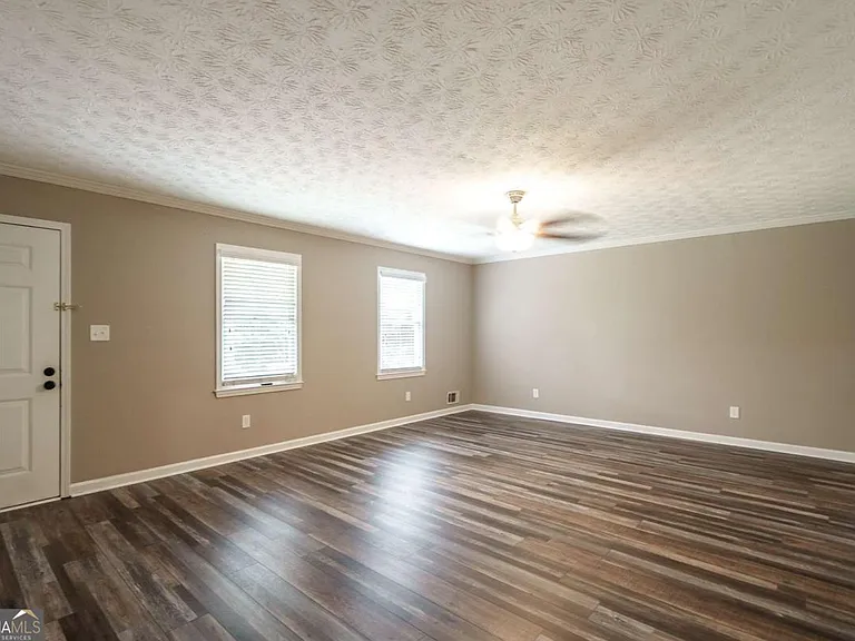 5240 Emmett Still Rd — Photo 8
