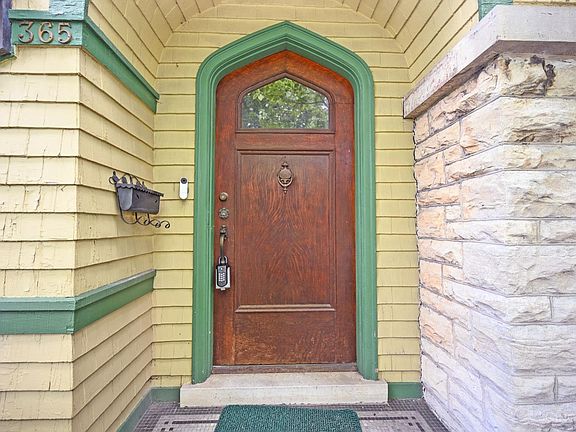 3rd image of 365 Terrace Ave