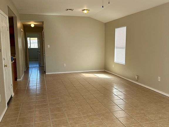2nd image of 4305 Covenant Ct