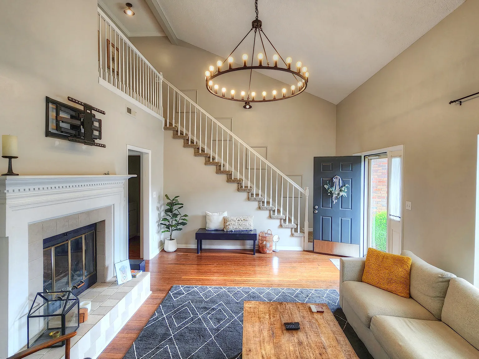 2 bed, 1699 sqft, $1,750 — Photo 3