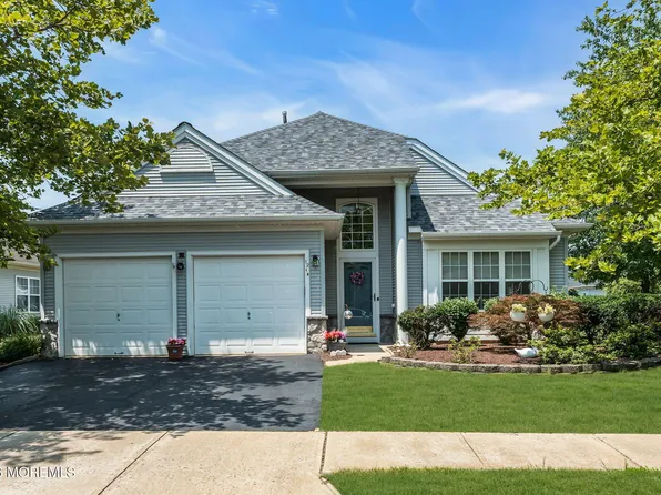 12 Medici Drive, Manchester, NJ 08759