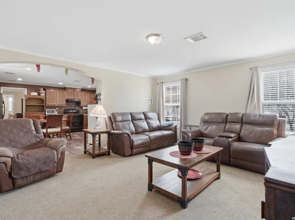 2145 FM 2504, Poteet, TX 78065