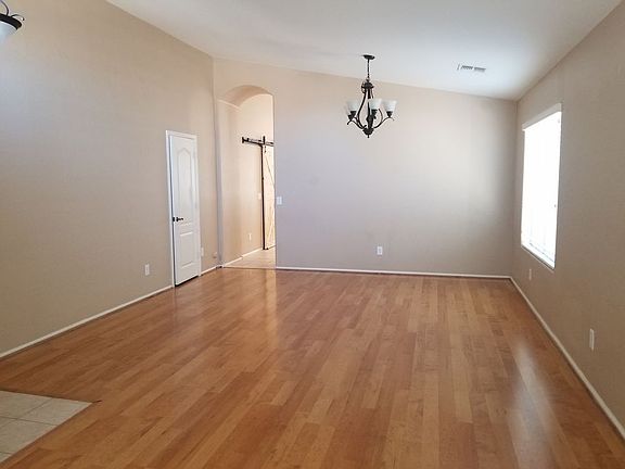 4th image of 41407 W Brandt Dr