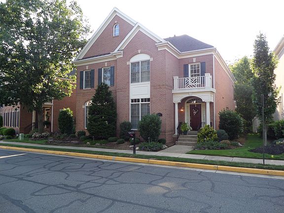 2nd image of 3866 Farrcroft Dr