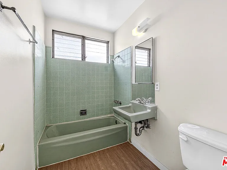 304 E 95th St #4 — Photo 14