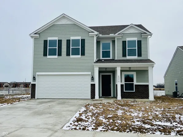 2346 N Liberty Lakes Dr, Greensburg, IN 47240