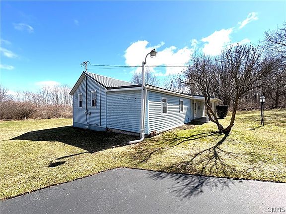 2nd image of 4134 Wyckoff Rd