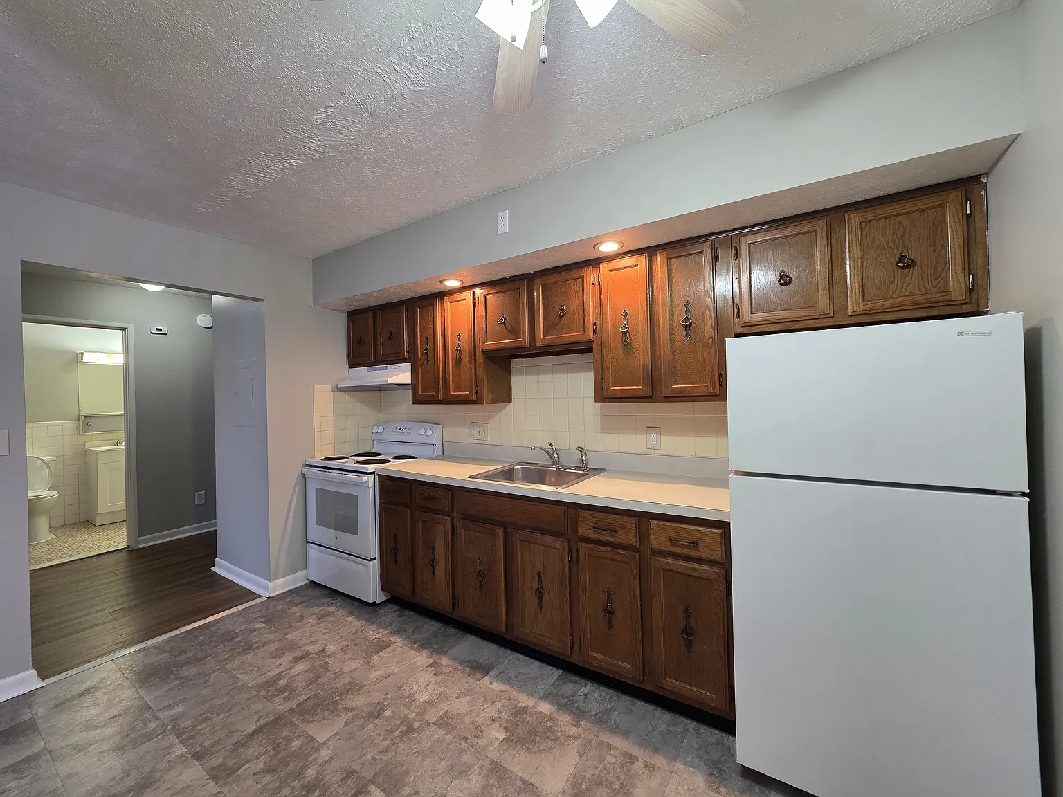 1 bed, $1,350 — Photo 2