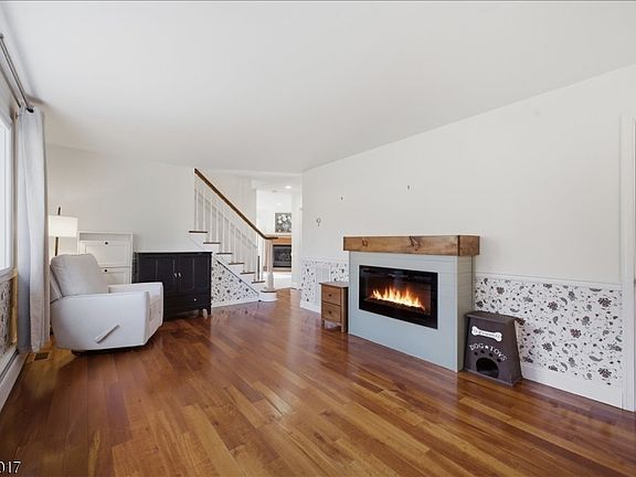 5th image of 23 Lingert Ave