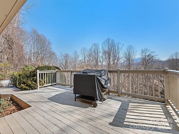 4th image of 557 Auburn Park Dr