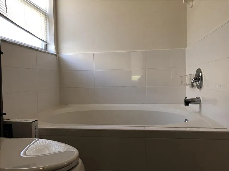 2673 Chatham Cir — Photo 8