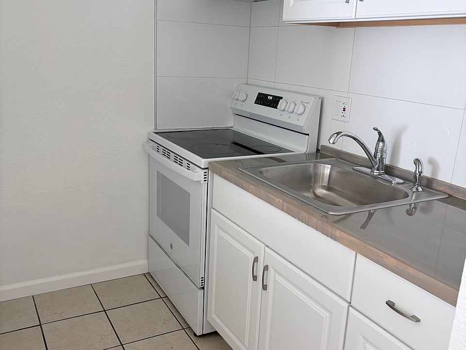 1st image of 234 S Weitzel St #15