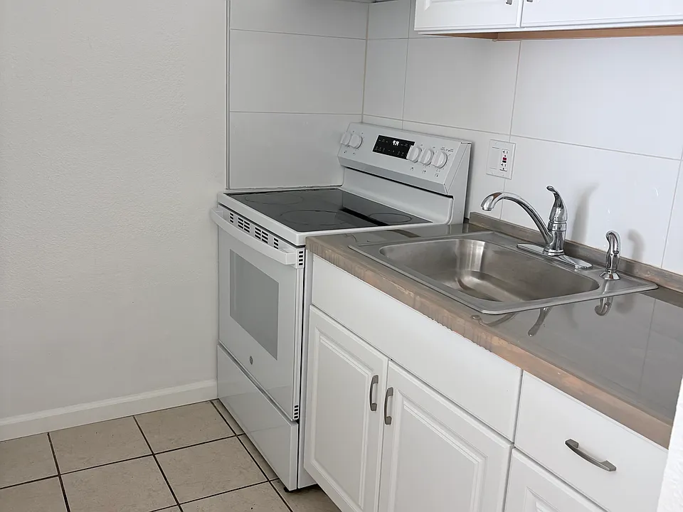 234 S Weitzel St #15