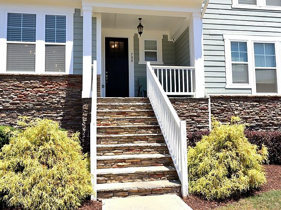 5th image of 700 Carraway Garden Dr