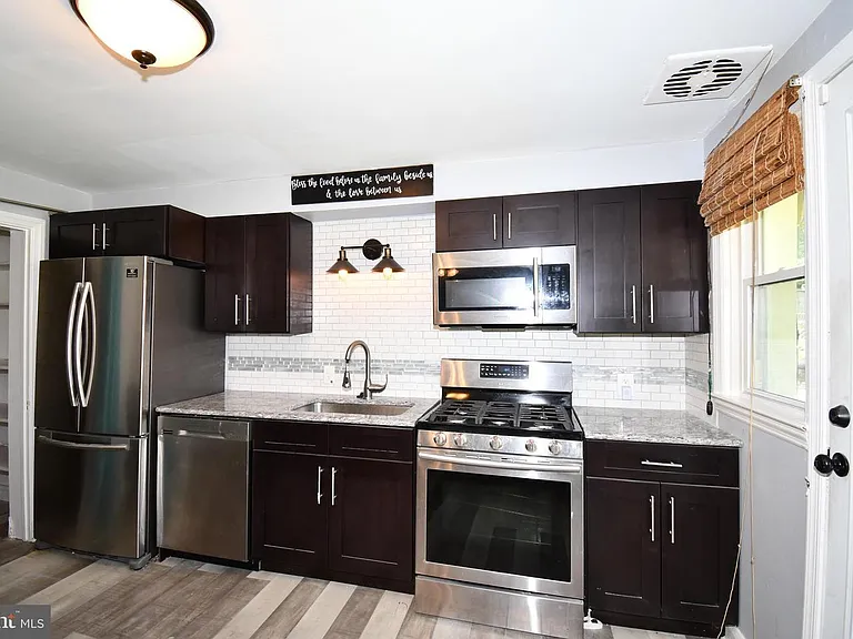 1410 N Forest Park Ave — Photo 13