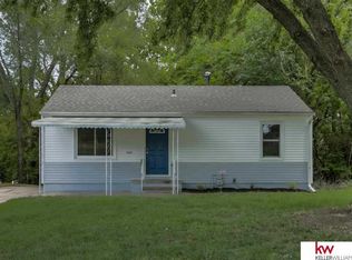 7237 Northridge Dr, Omaha, NE 68112