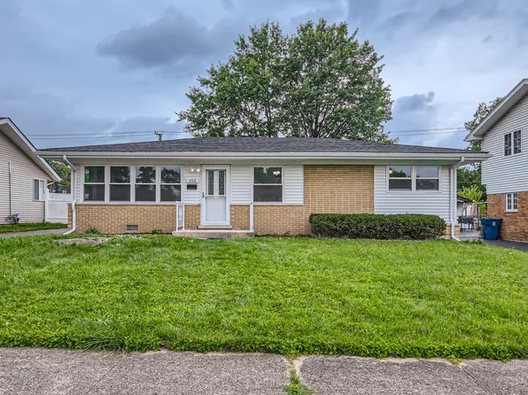 152 S Mayfair Pl, Chicago Heights, IL 60411