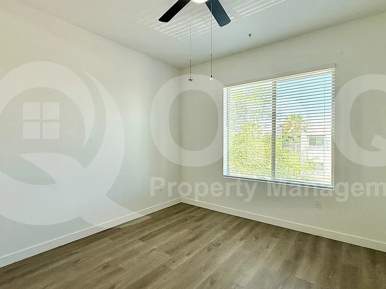9160 N 67th Ave #202 — Photo 8