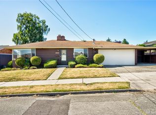 1309 27th St, Anacortes, WA 98221