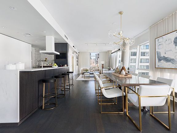 3rd image of 245 10th Ave APT 4W