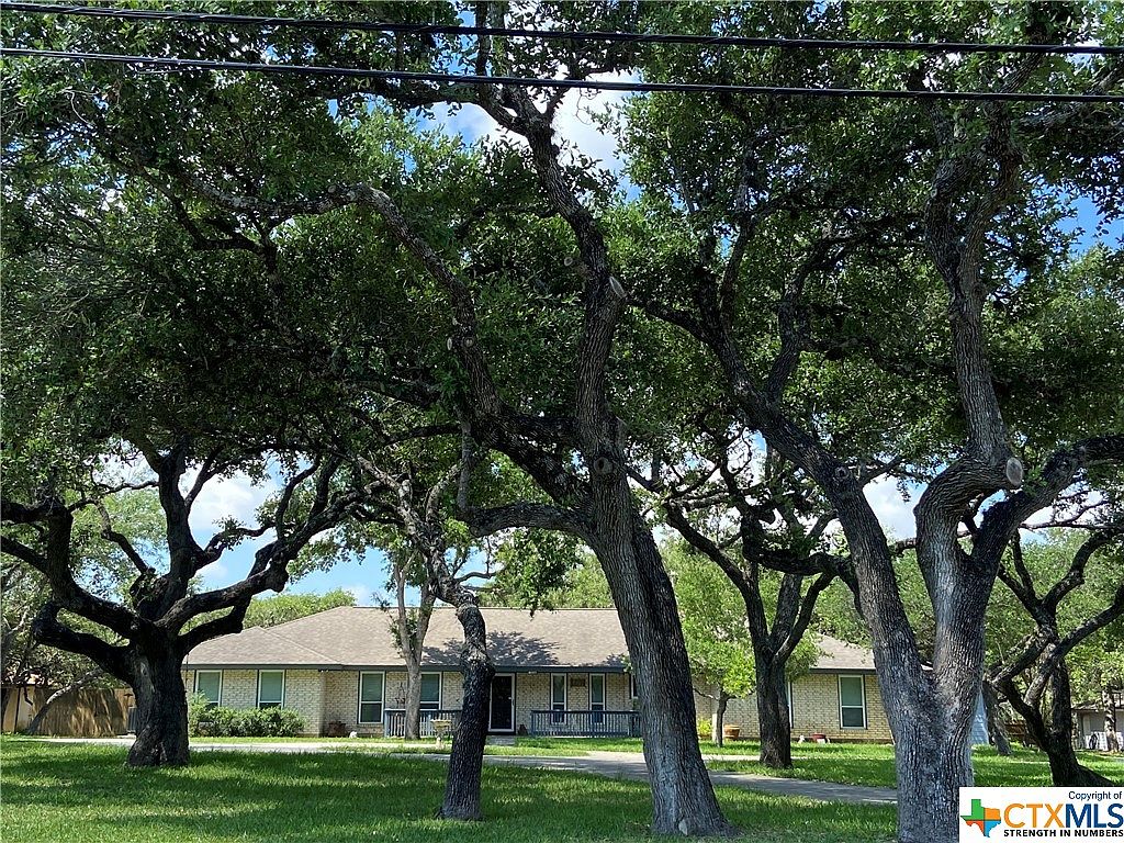 2331 W Highland Ave, Aransas Pass, TX 78336 Zillow