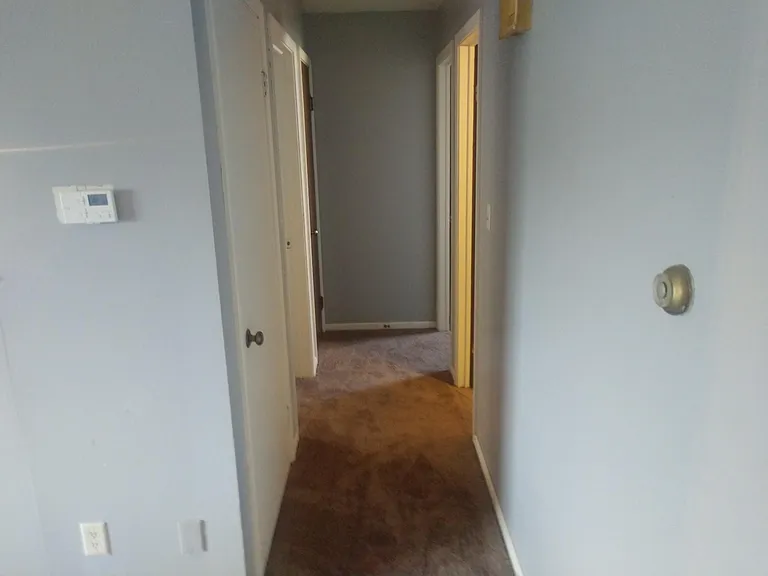 2045 Old Valley Ct SE — Photo 4
