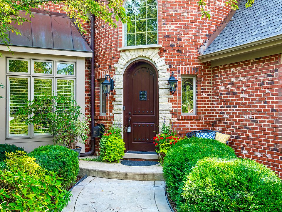 575 S Julian St, Naperville, IL 60540 Zillow