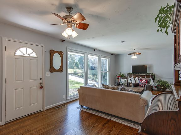 5th image of 1404 Winwood Pl
