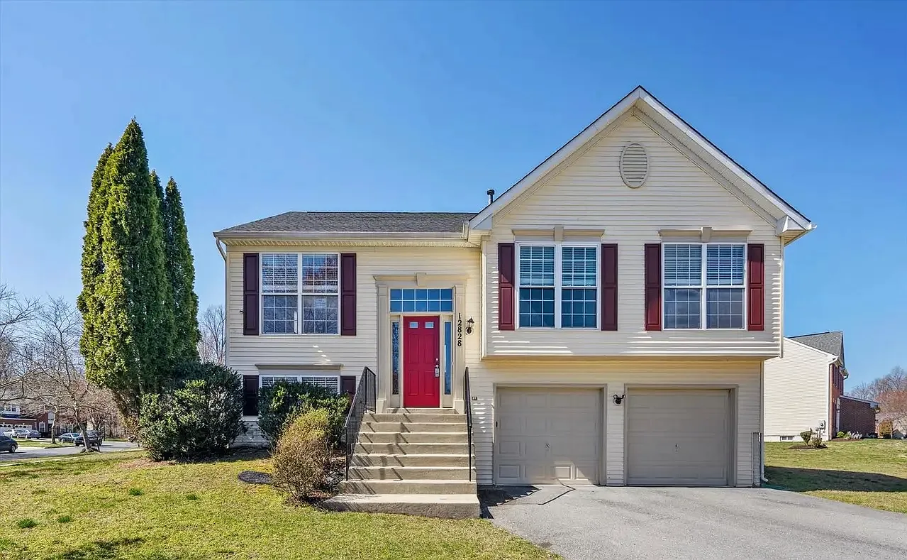 12828 Dunkirk Dr — Photo 1