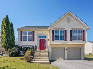 12828 Dunkirk Dr, Upper Marlboro, MD 20772