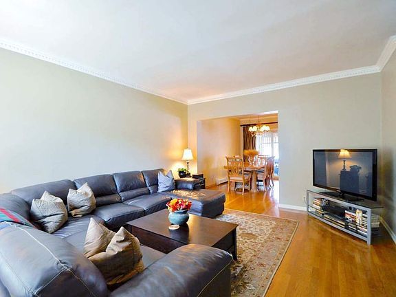 3rd image of 6243 81st St
