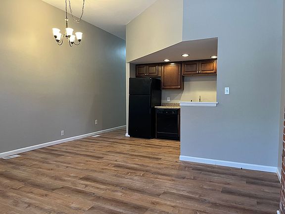3rd image of 2405 Menard St Floor 1
