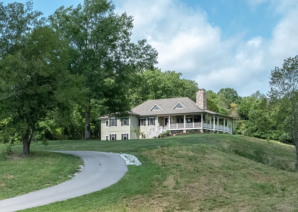2nd image of 667 Babler Park Dr