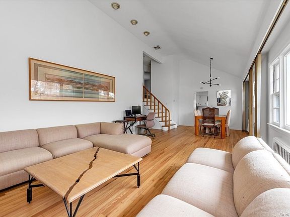 5th image of 417 Cornwell Ave