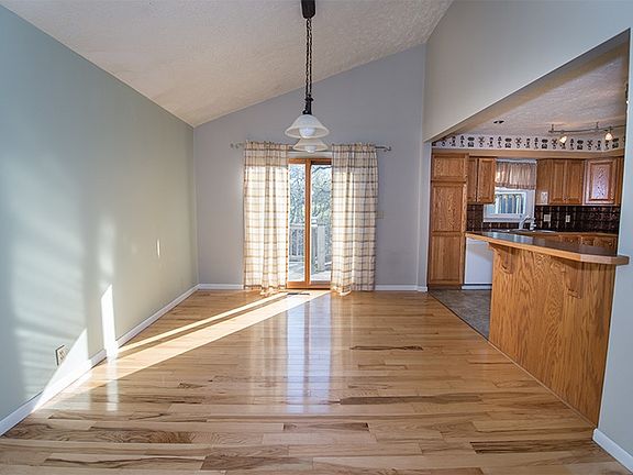 4th image of 19219 Spyglass Ct