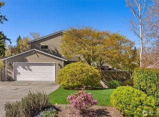 9630 NE 35th Place, Clyde Hill, WA