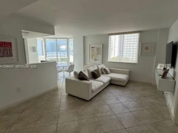 1621 Bay Rd APT 708, Miami Beach, FL 33139