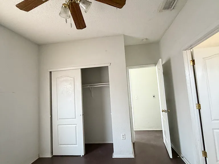 637 Villa Victoria Pl — Photo 8