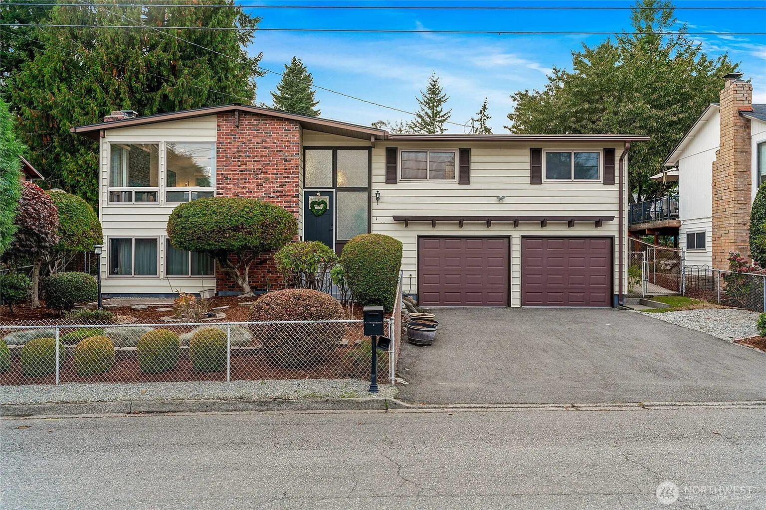 20625 9th Avenue S photo 1