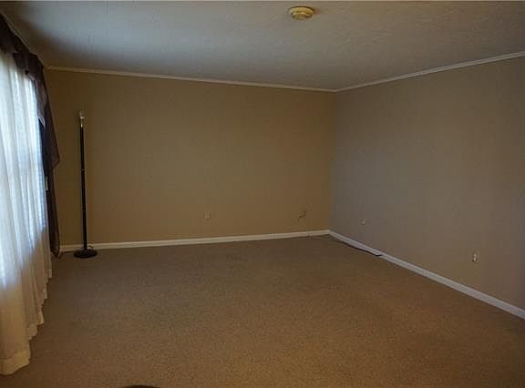 5th image of 2724 Whitney Pl