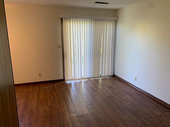 5th image of 2301 Sears Ct APT 3