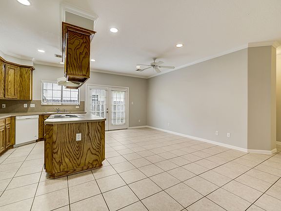4th image of 2514 S Pearland Ave