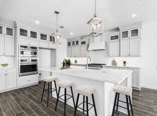 12907 Old Fashion Cir, Mont Belvieu, TX 77535