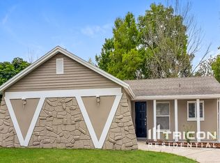 817 Valley Hill Dr, Brandon, FL 33510