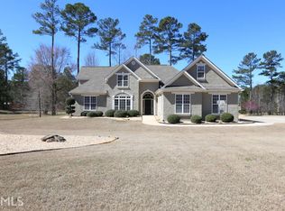 411 Princeton Ct, Hampton, GA 30228