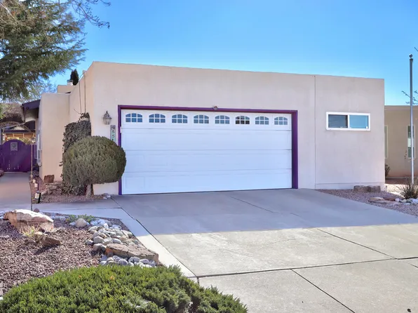 5518 Amigo Way NE, Albuquerque, NM 87111